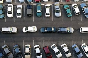 春運(yùn)夜間，網(wǎng)約車可在北京西站免費停車
